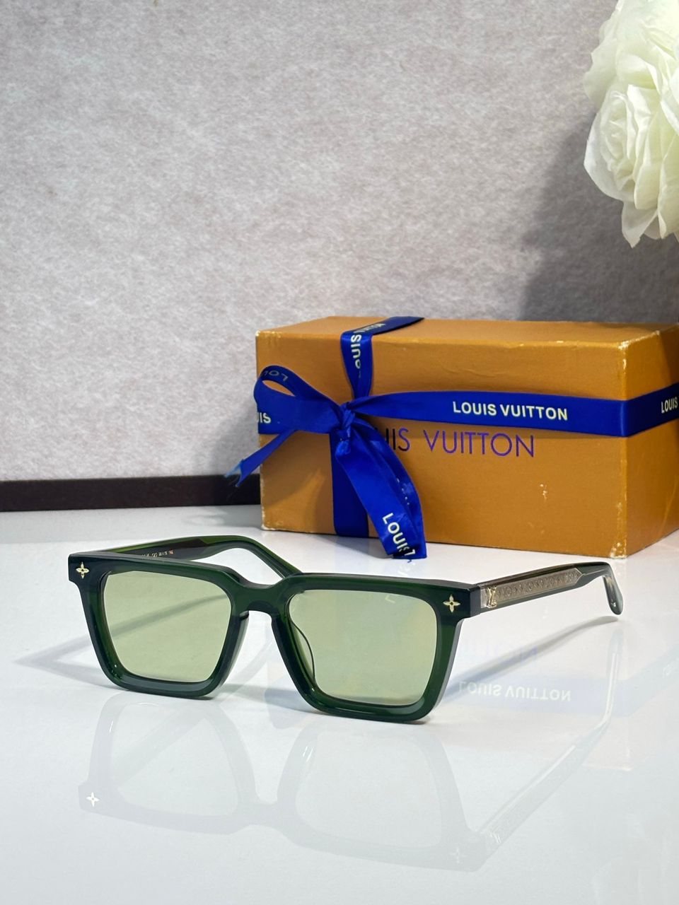 Premium F Glasses