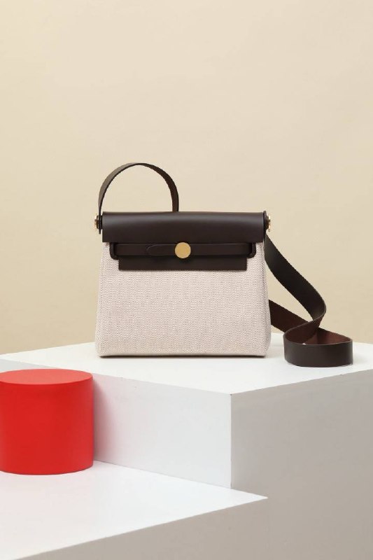 Premium Leather P Bag
